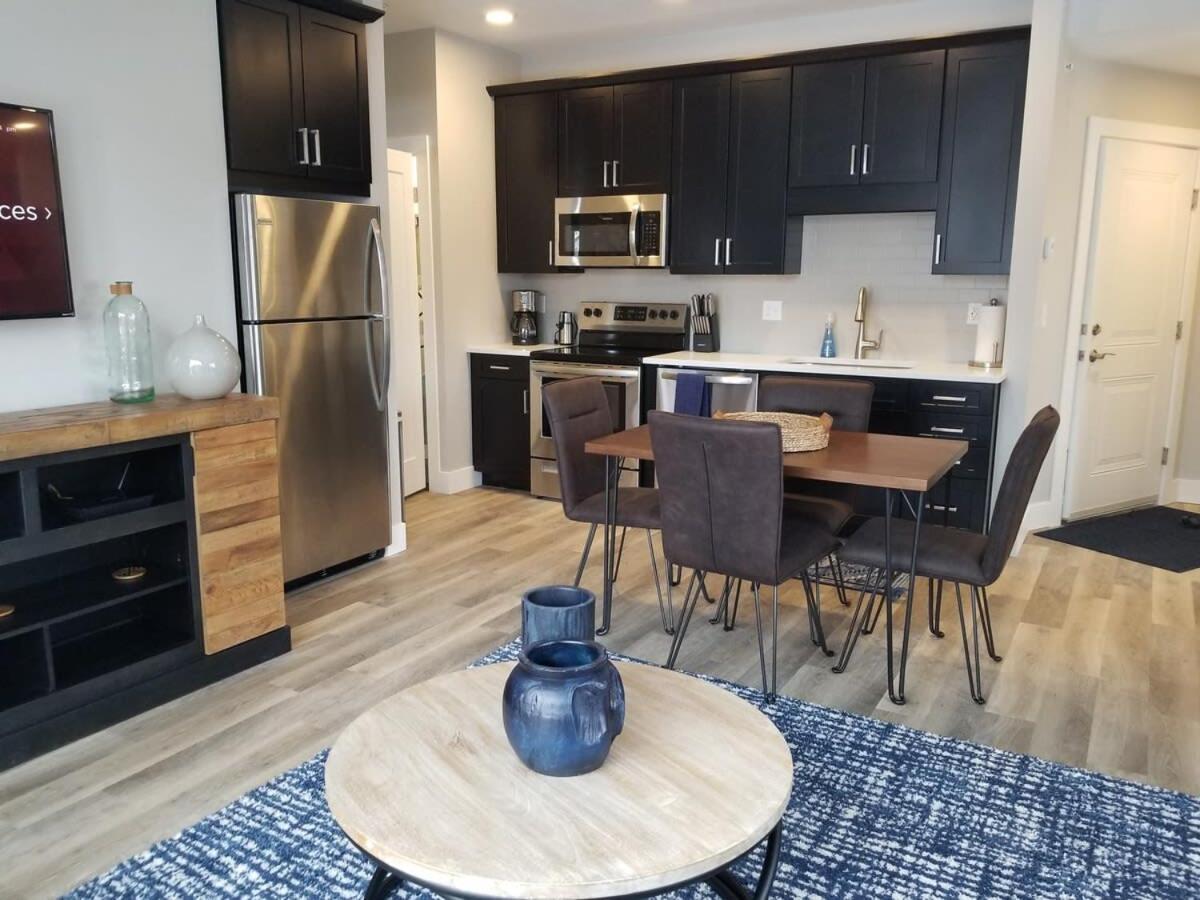 Downtown Traverse City Condo - Capri 209 المظهر الخارجي الصورة