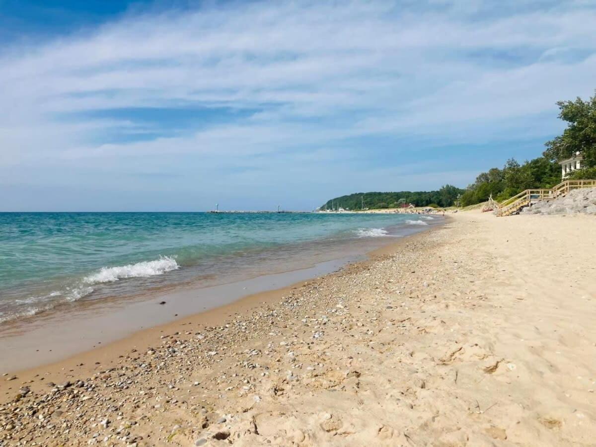 Downtown Traverse City Condo - Capri 209 المظهر الخارجي الصورة